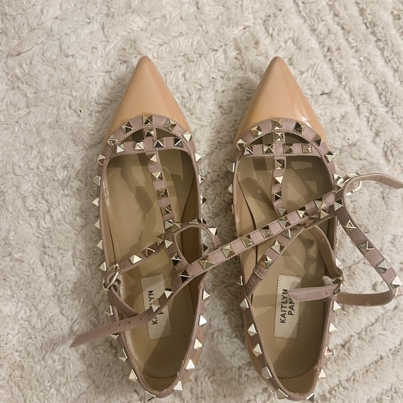 Kaitlyn Pann Rockstud Flats - Picture 1 of 4